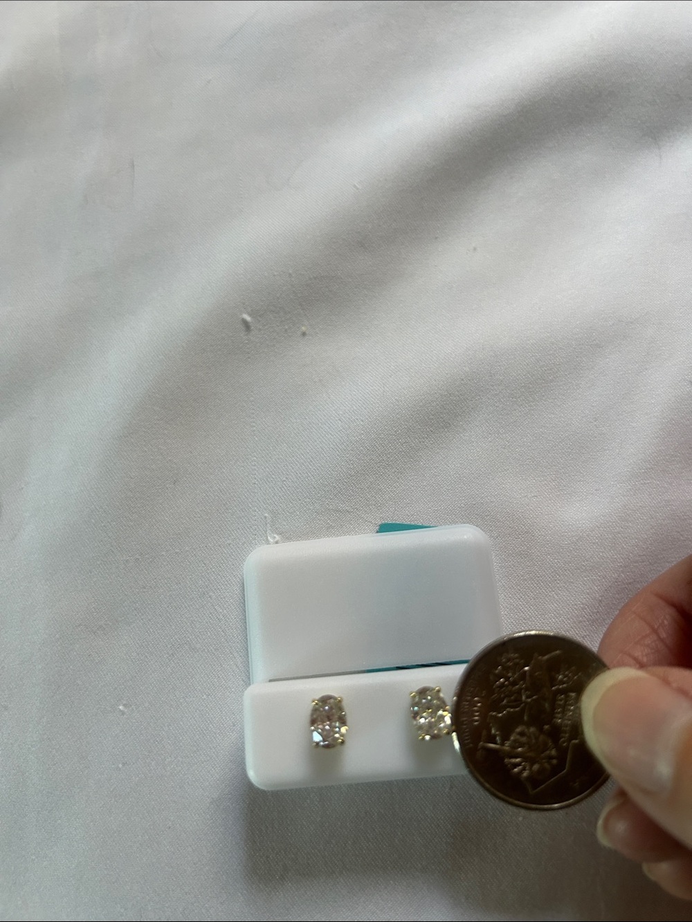 2 CT moissanite oval earrings - Picture 2 of 4